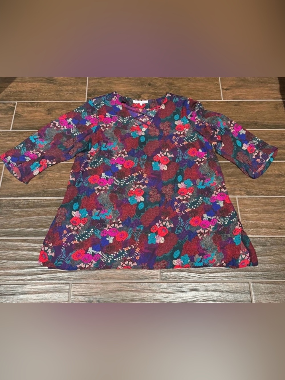 Violet and Claire Floral 3/4 Sleeves Top Size 2X Multicolor